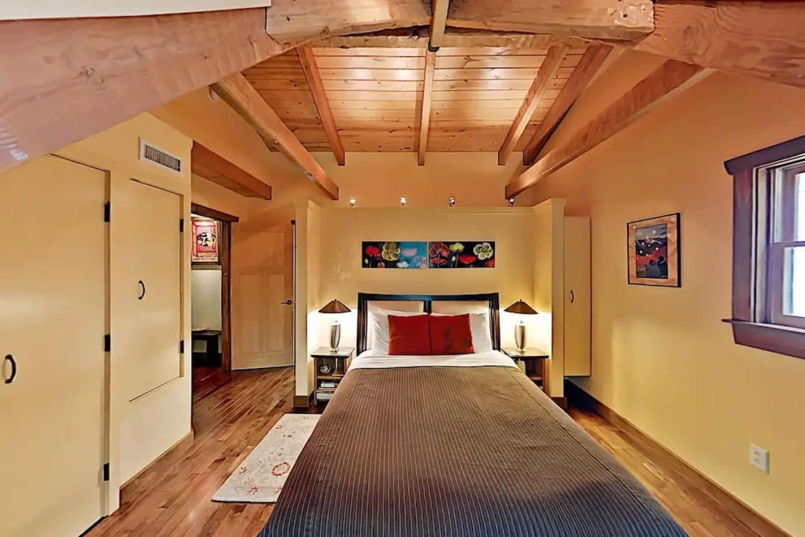 90presow 3 Bedroom Cabin