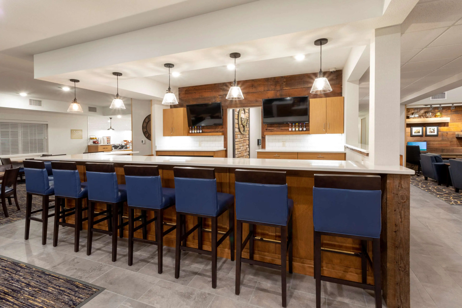 GrandStay Hotel & Suites Rock Valley