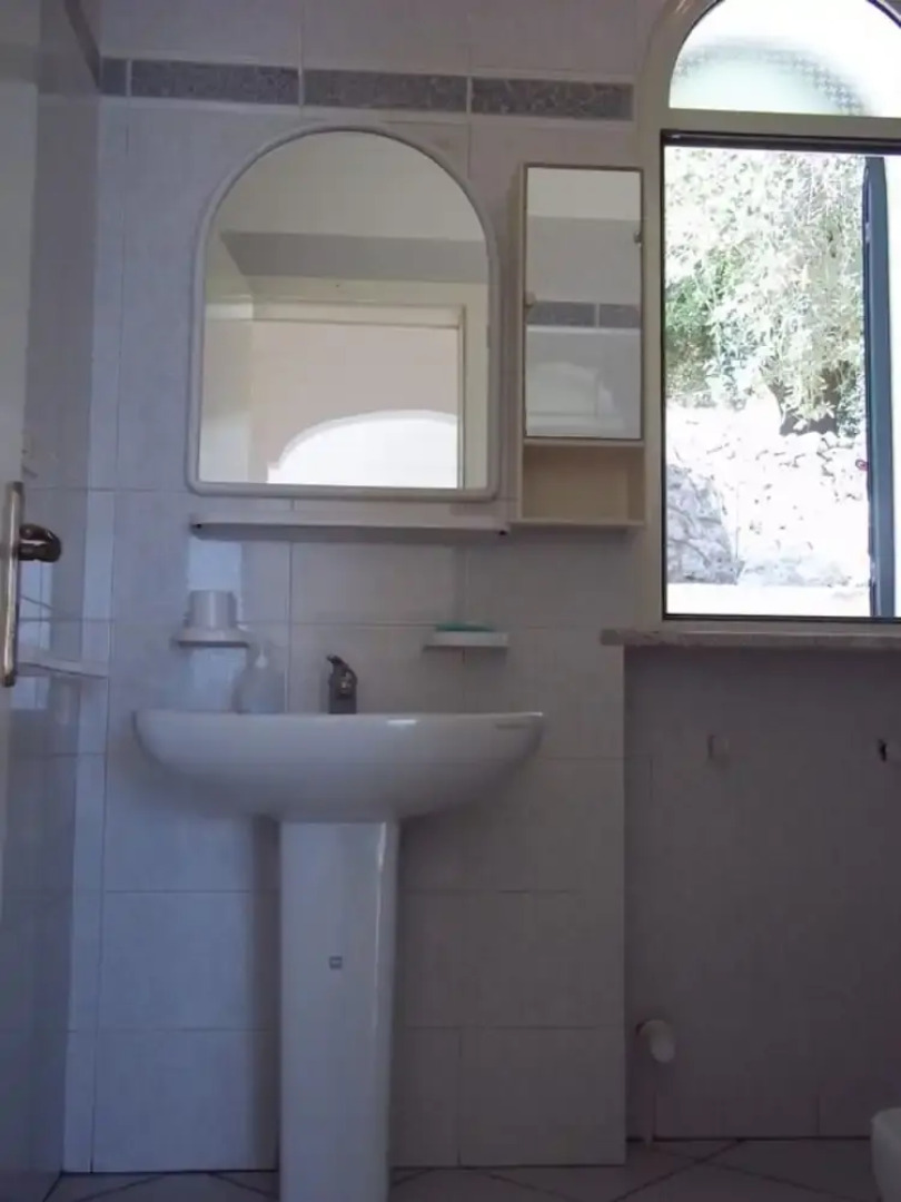 House With 2 Bedrooms in Marina di Andrano, With Wonderful sea View and Enclosed Garden - 500 m From the Beach