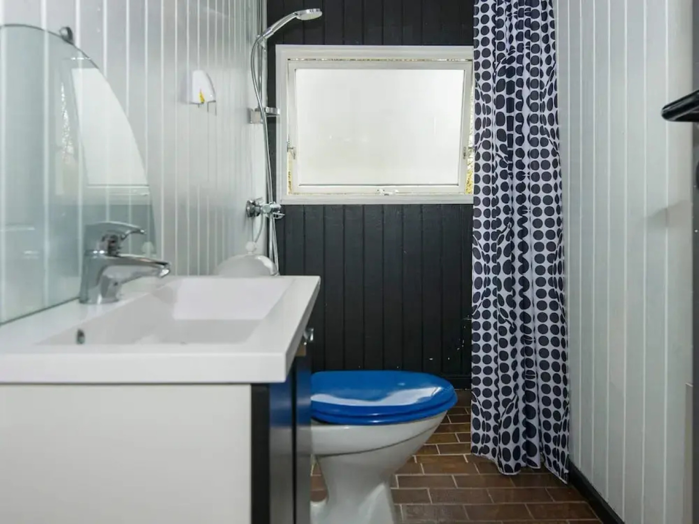 6 Person Holiday Home in Oksbol