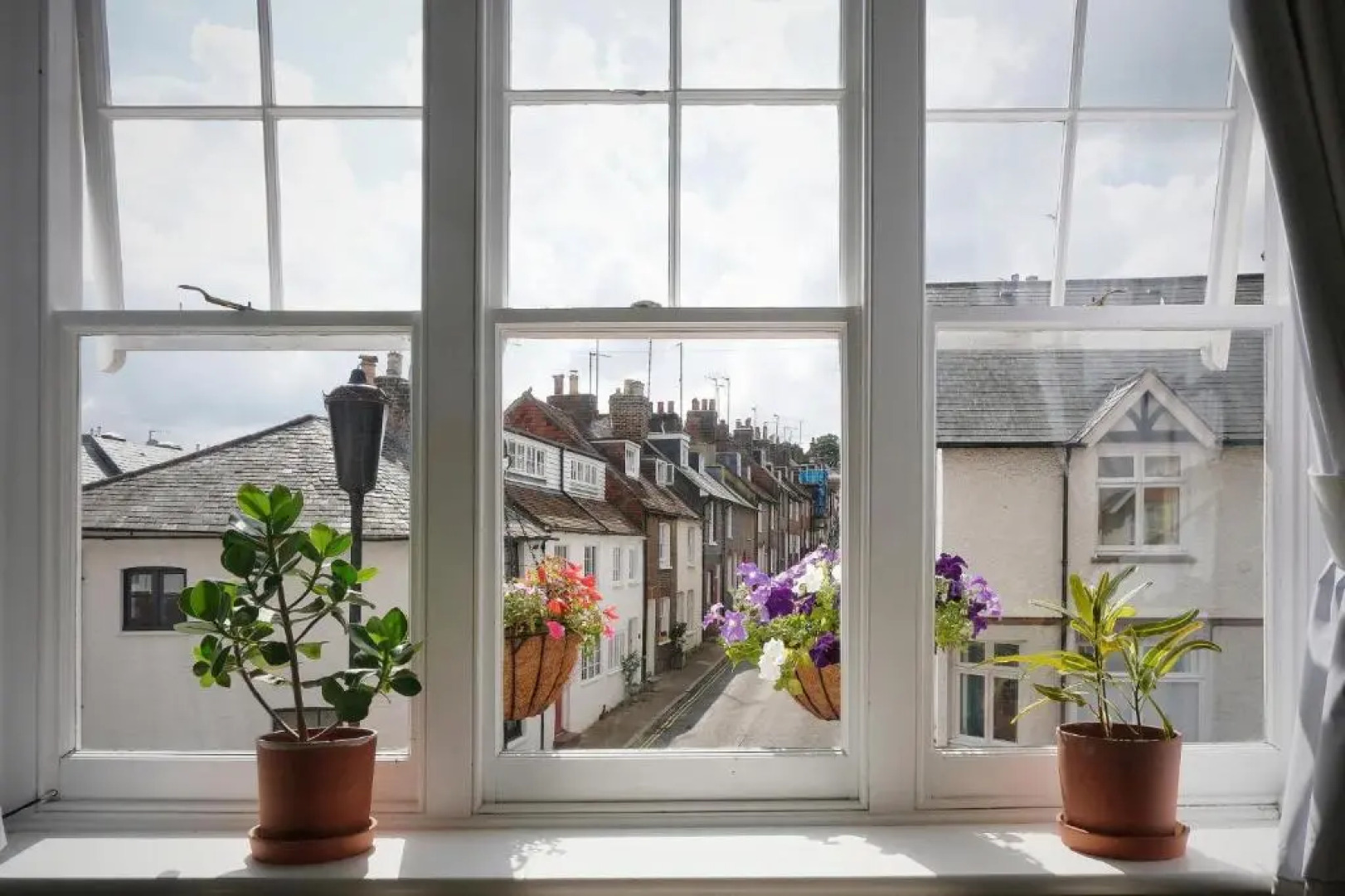 Contemporary 2 Bedroom Flat in Lewes