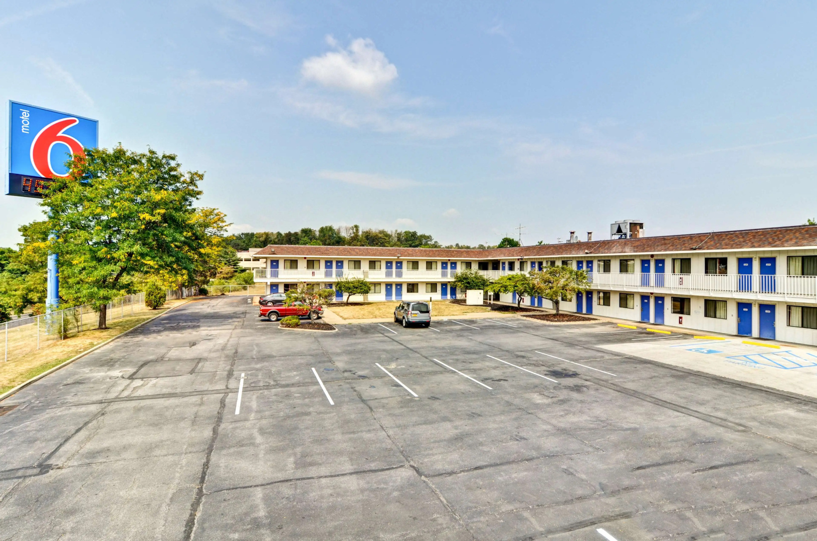 Motel 6 Pittsburgh, PA - Crafton