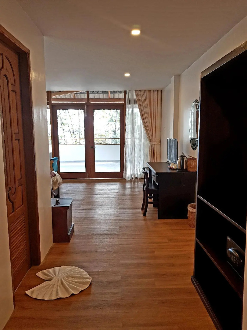 Coconut Island Resort