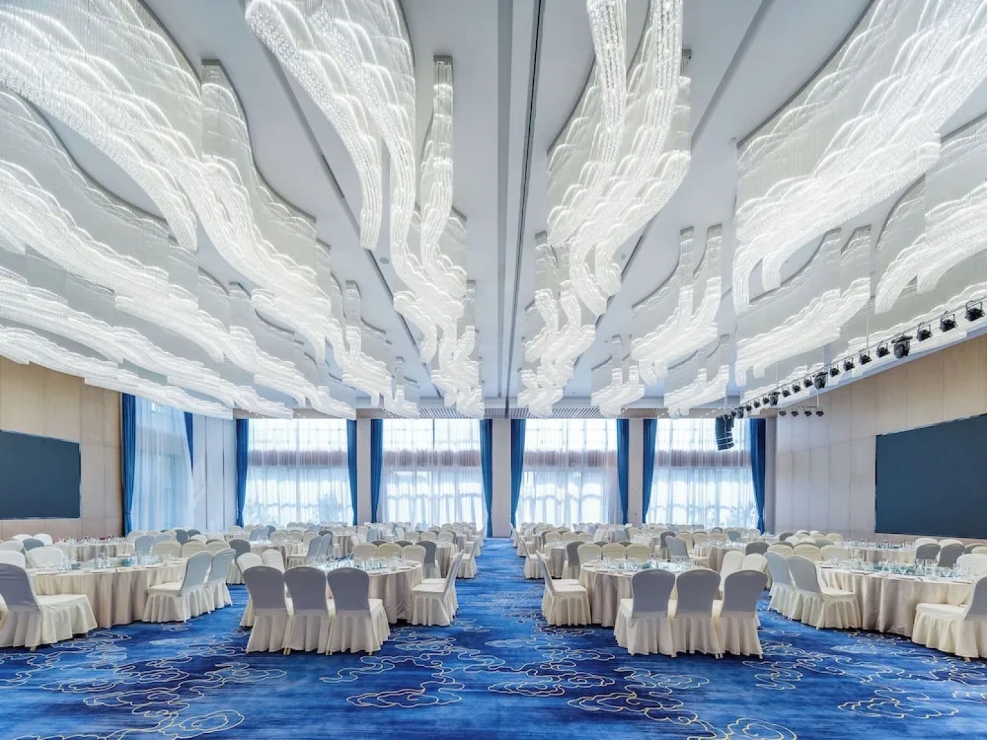 Holiday Inn Express Zhoukou Dancheng by IHG