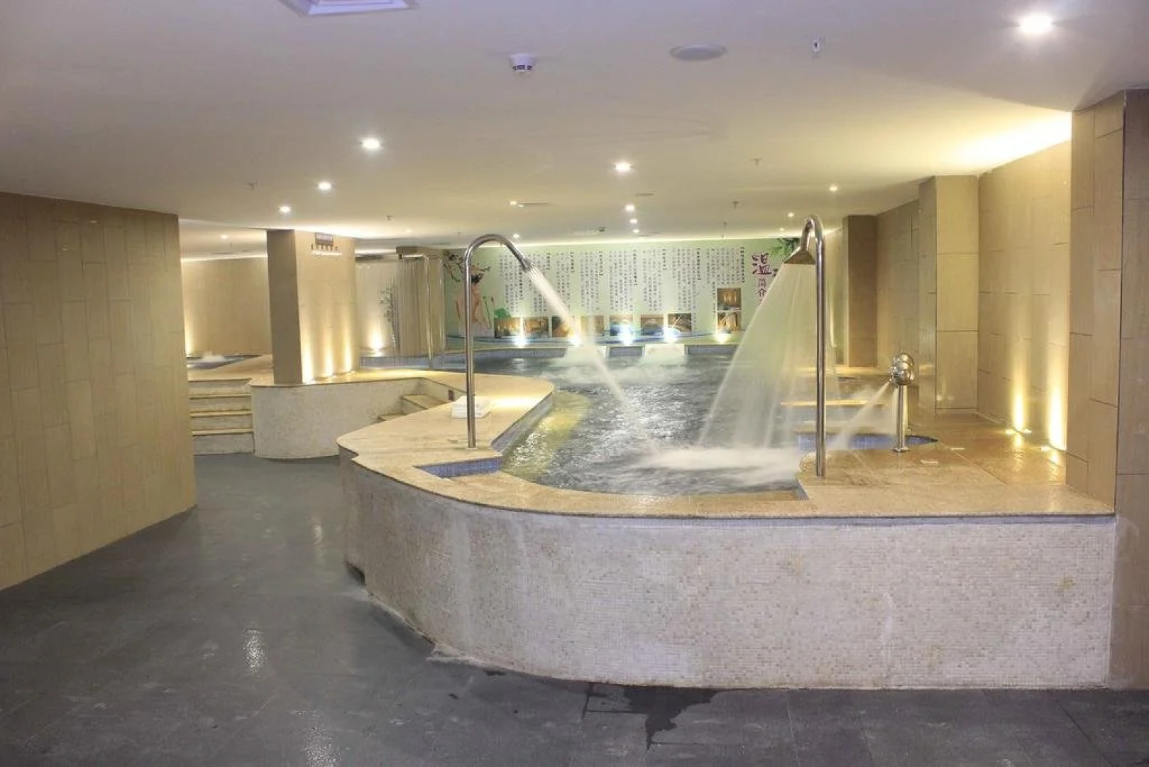 Lixin International Hotel