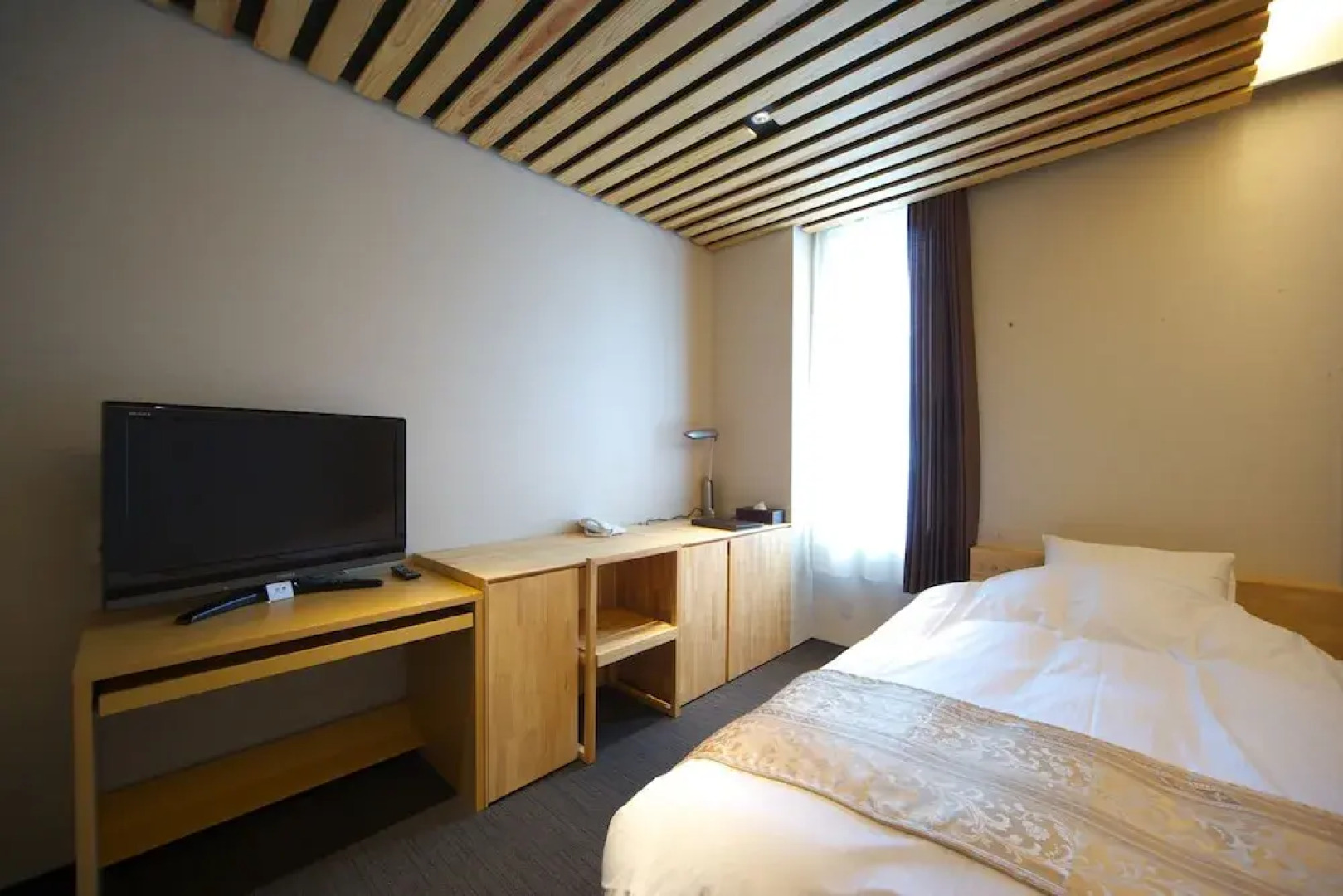 Kumo no Ueno March Yusuhara