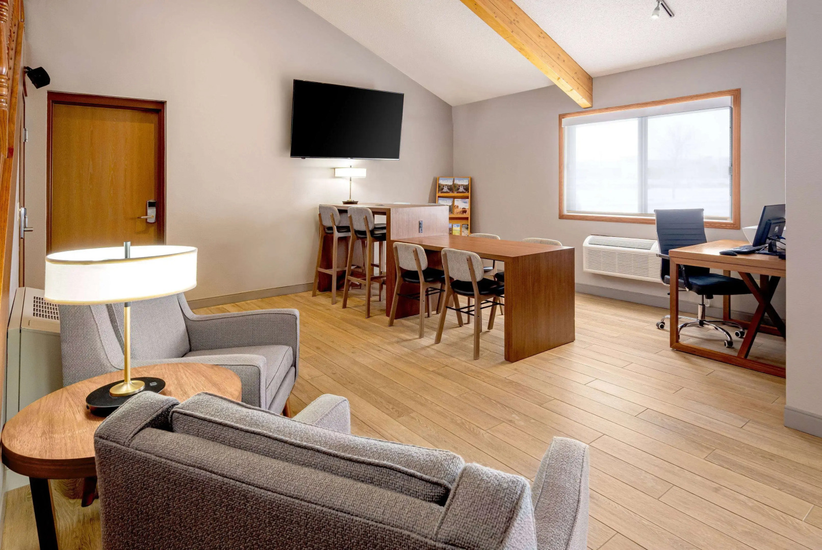 AmericInn by Wyndham Valley City - Conference Center