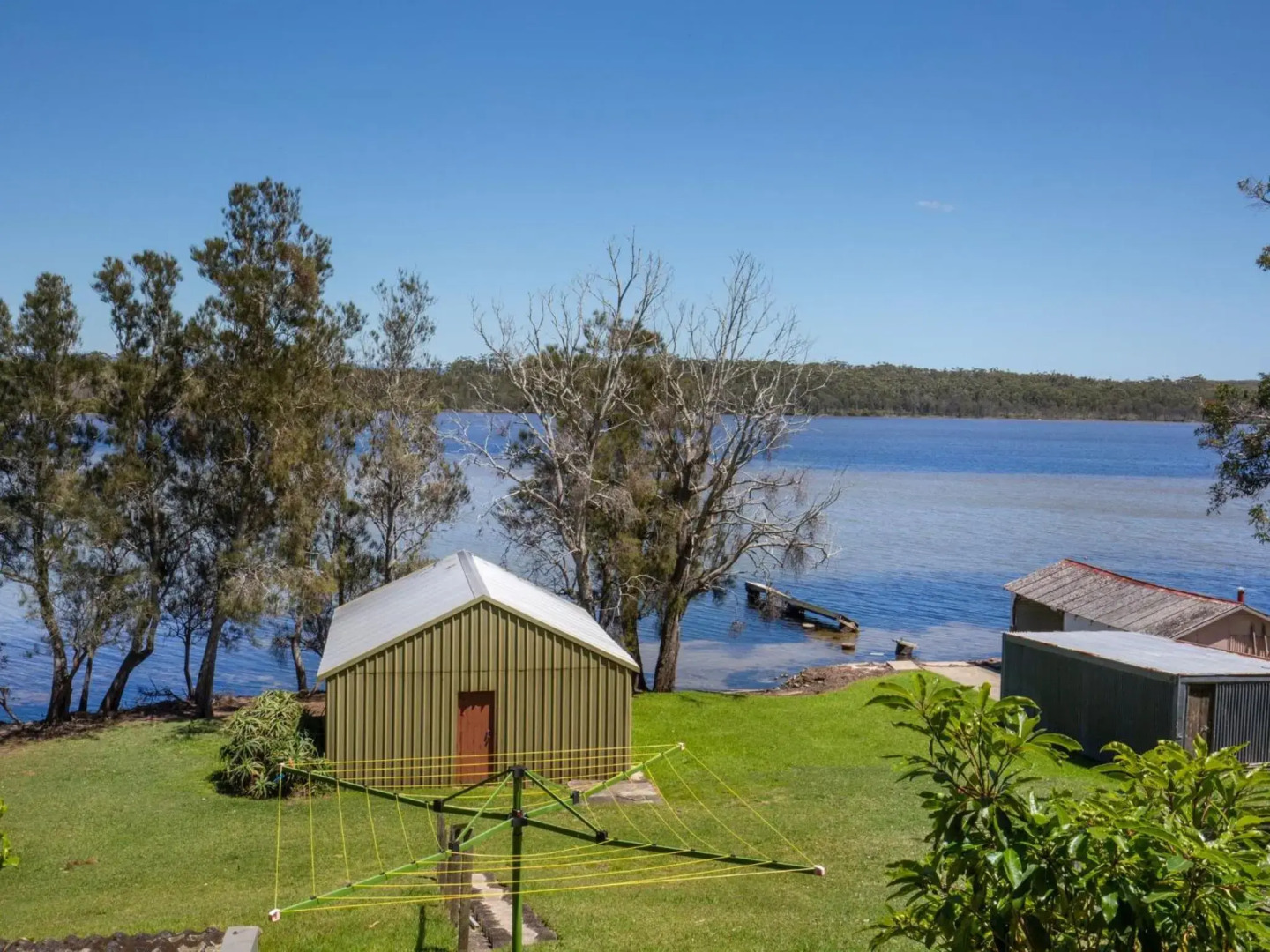 Bayview - Absolute Waterfront with Jetty - 5 Mins to Hyams Beach