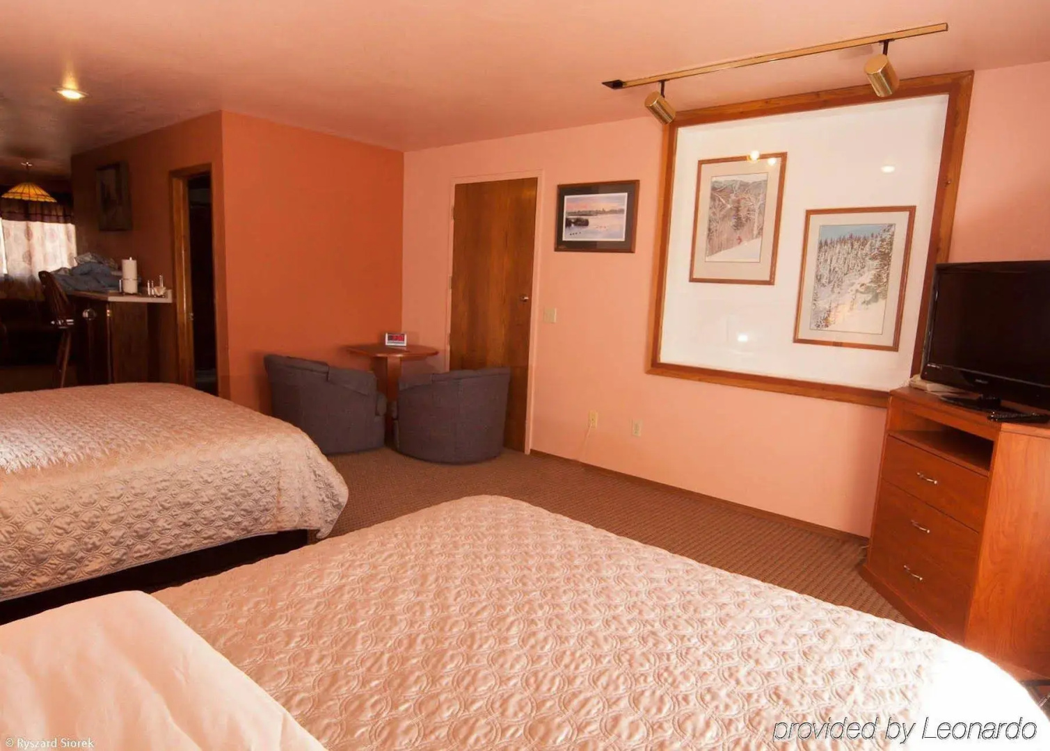 Valley Hi Motel - Near Winter Park Visitor Center