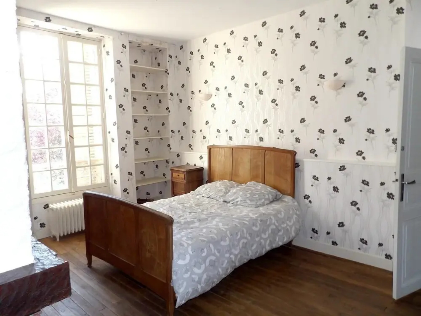 Villa With 5 Bedrooms in Hautefort, With Private Pool and Furnished Garden - 1 km From the Beach