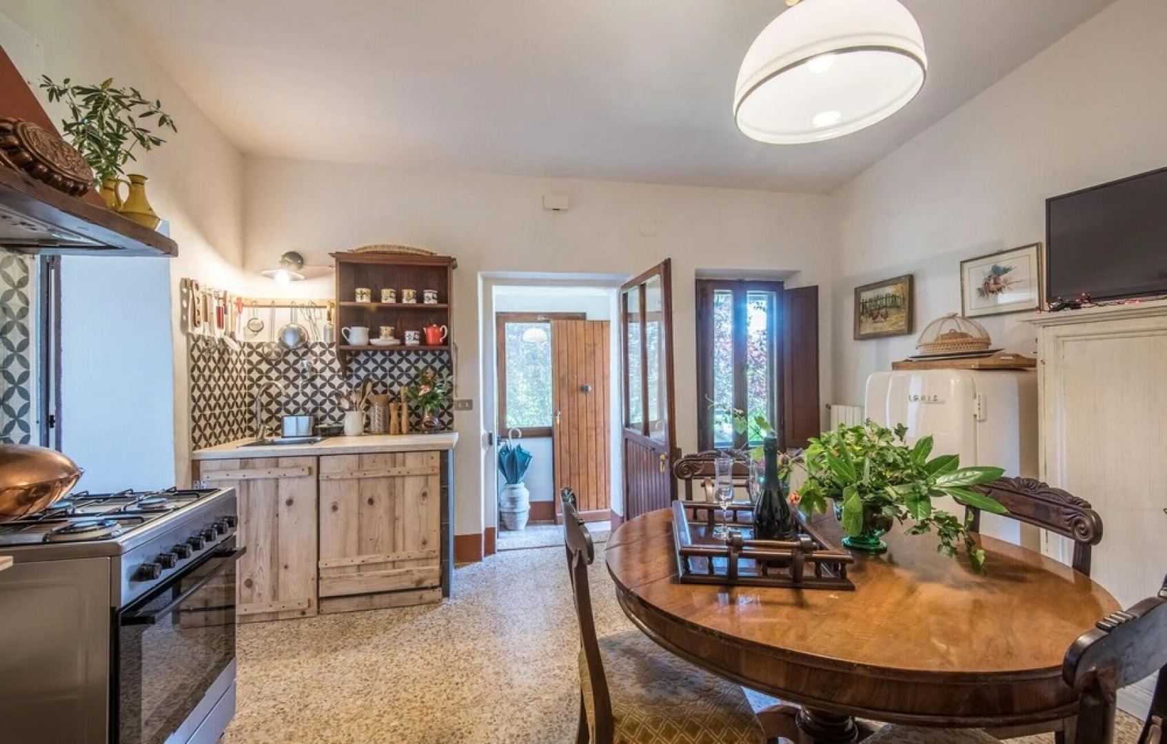 Nice Home in Siena With Wifi and 2 Bedrooms