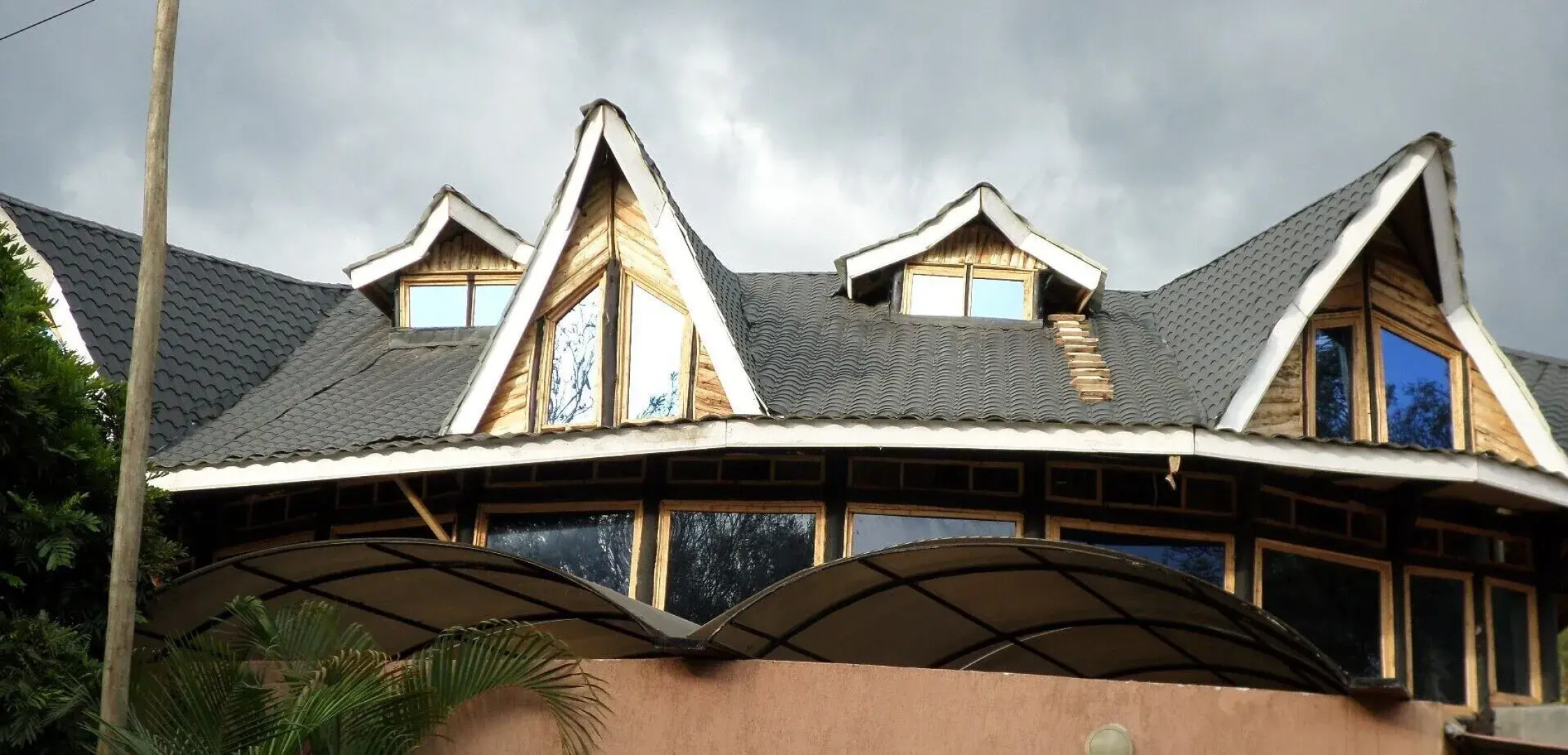 Vienna Woods Holiday Inn Limited