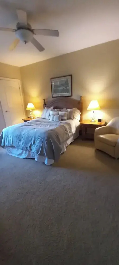 Unit 411a 1 BD/ 1 BA Condo