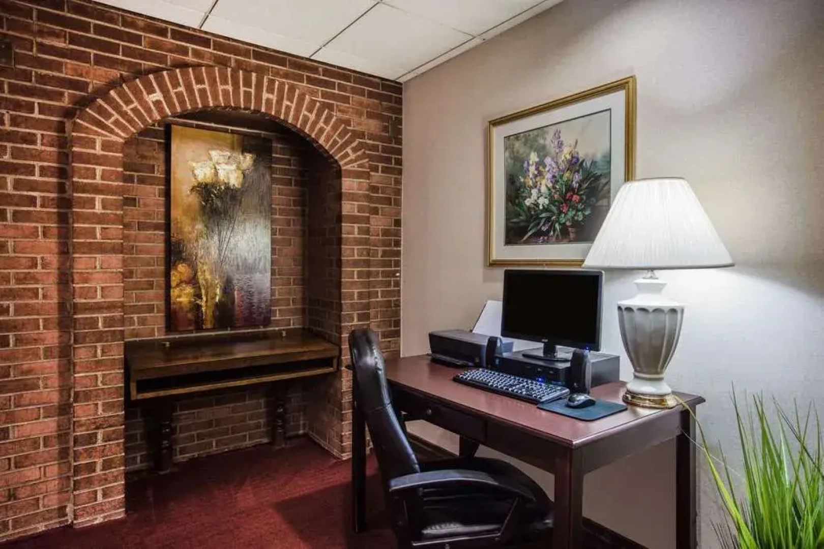 Ramada Ligonier