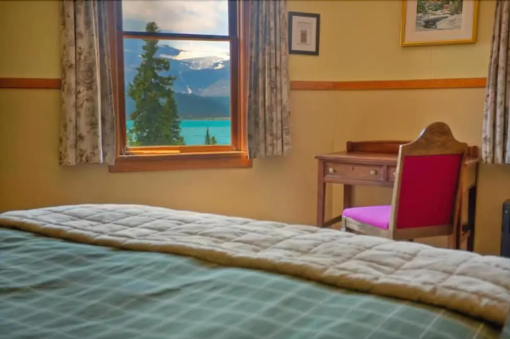 Simpson's Num-ti-jah Lodge