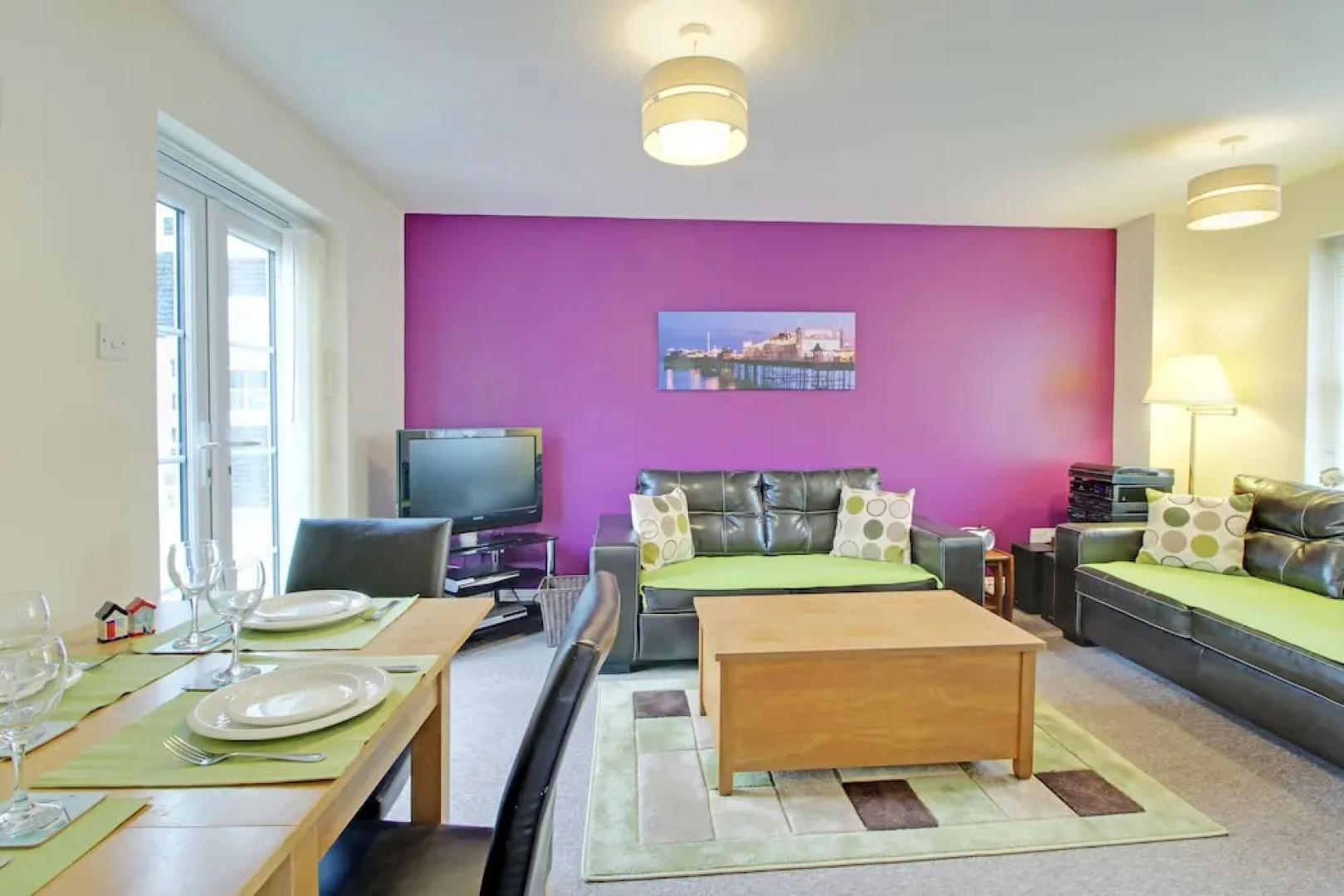 Brighton Getaways - Beach Lodge House