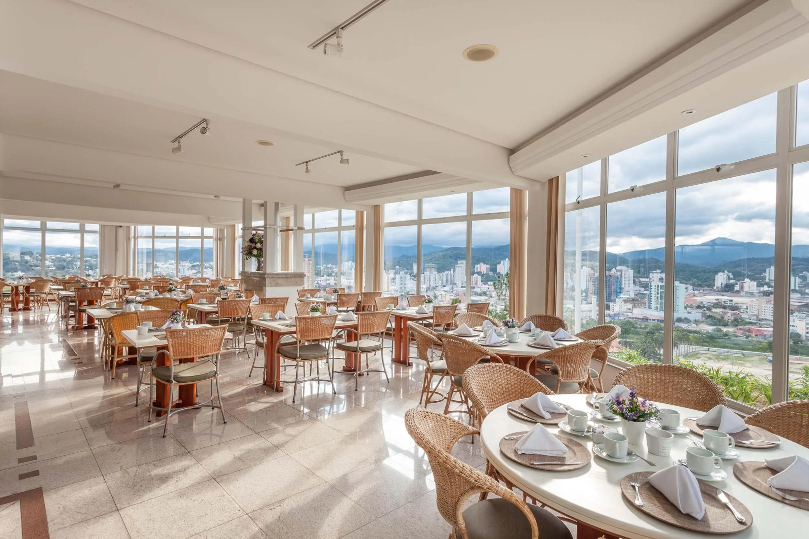 Monthez Hotel & Eventos