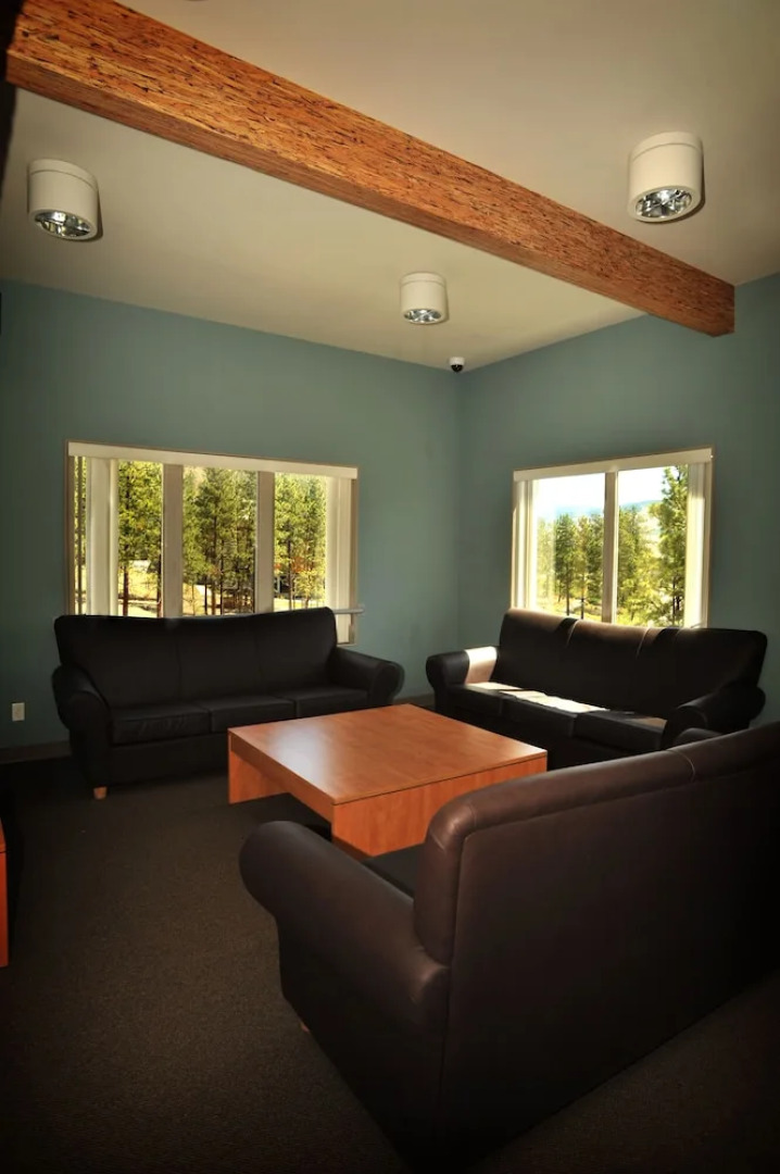 Residence & Conference Centre - Merritt