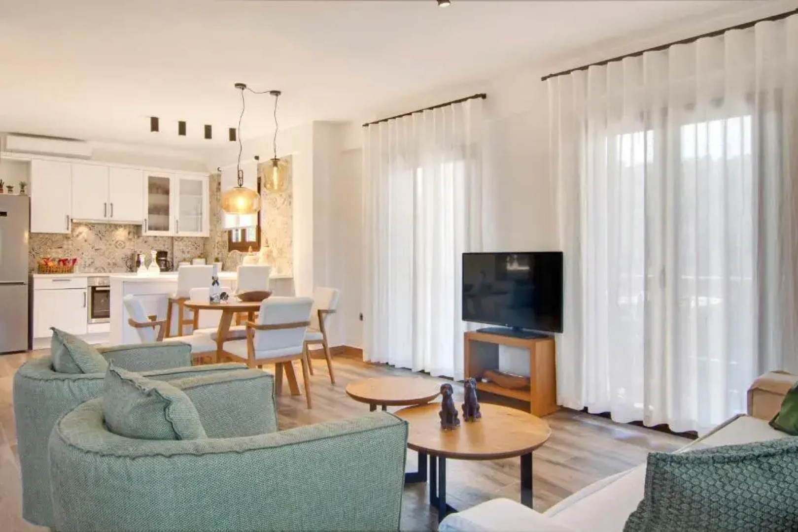 Valtos Beach Hotel