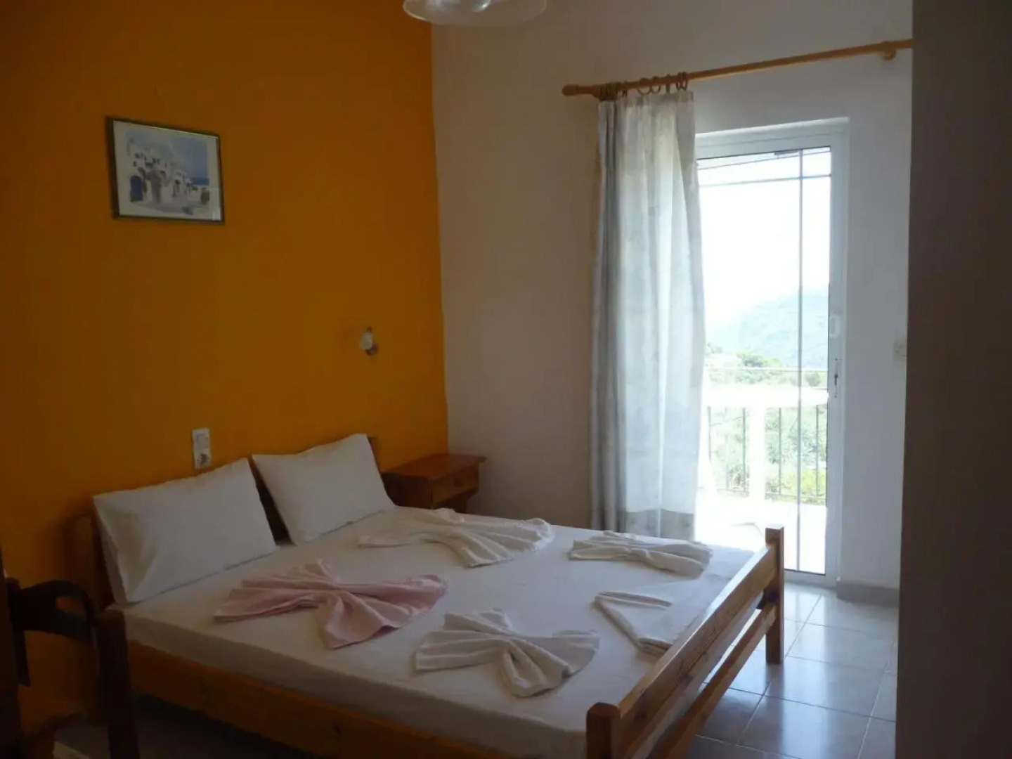 Babis Taverna & Rooms