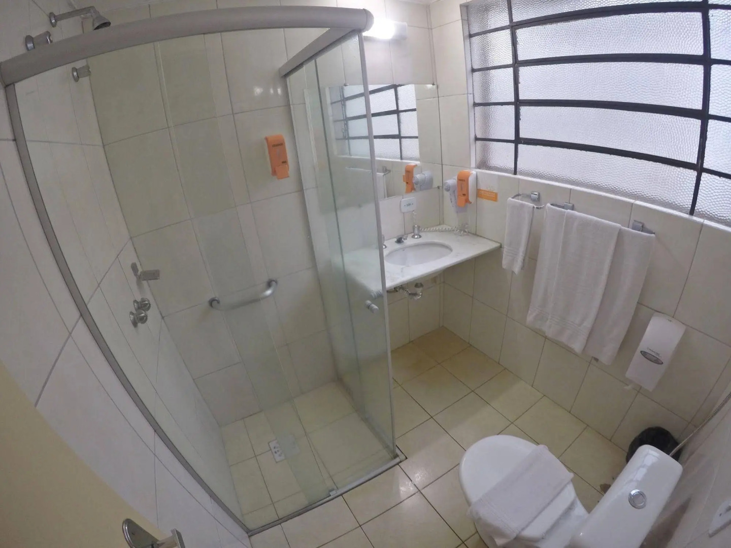 Budget Harbor Colonial