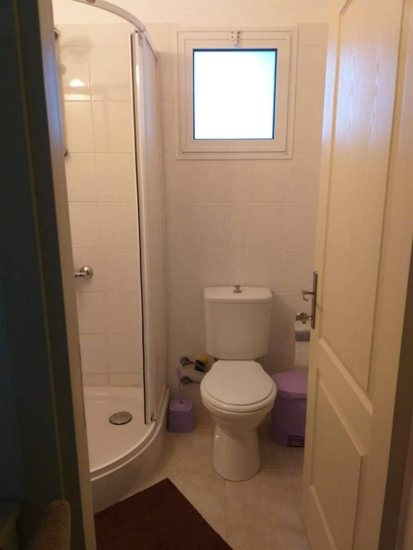 Captivating 1-bed House