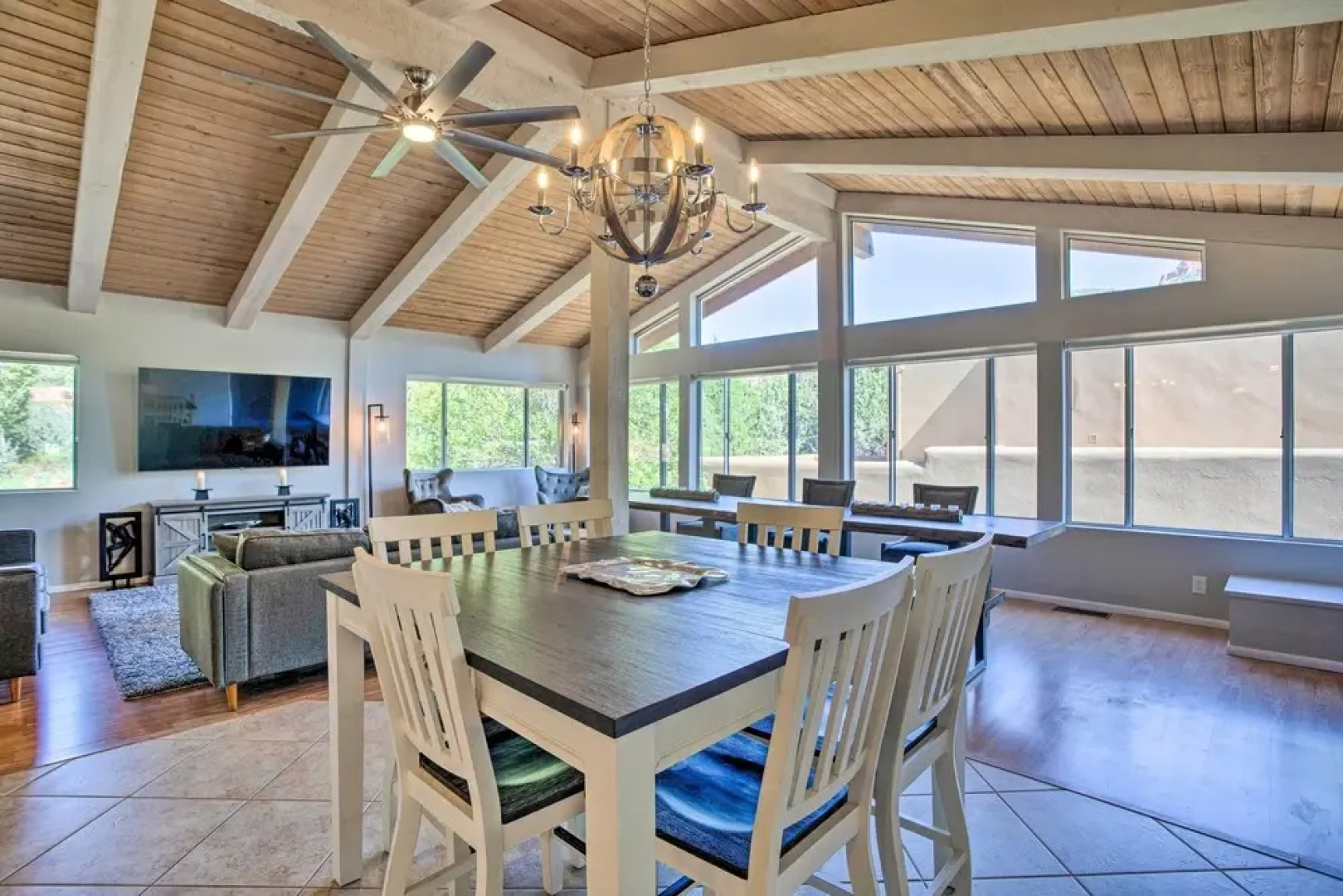 Swim Spa & Private Tavern: Sedona Hideaway!