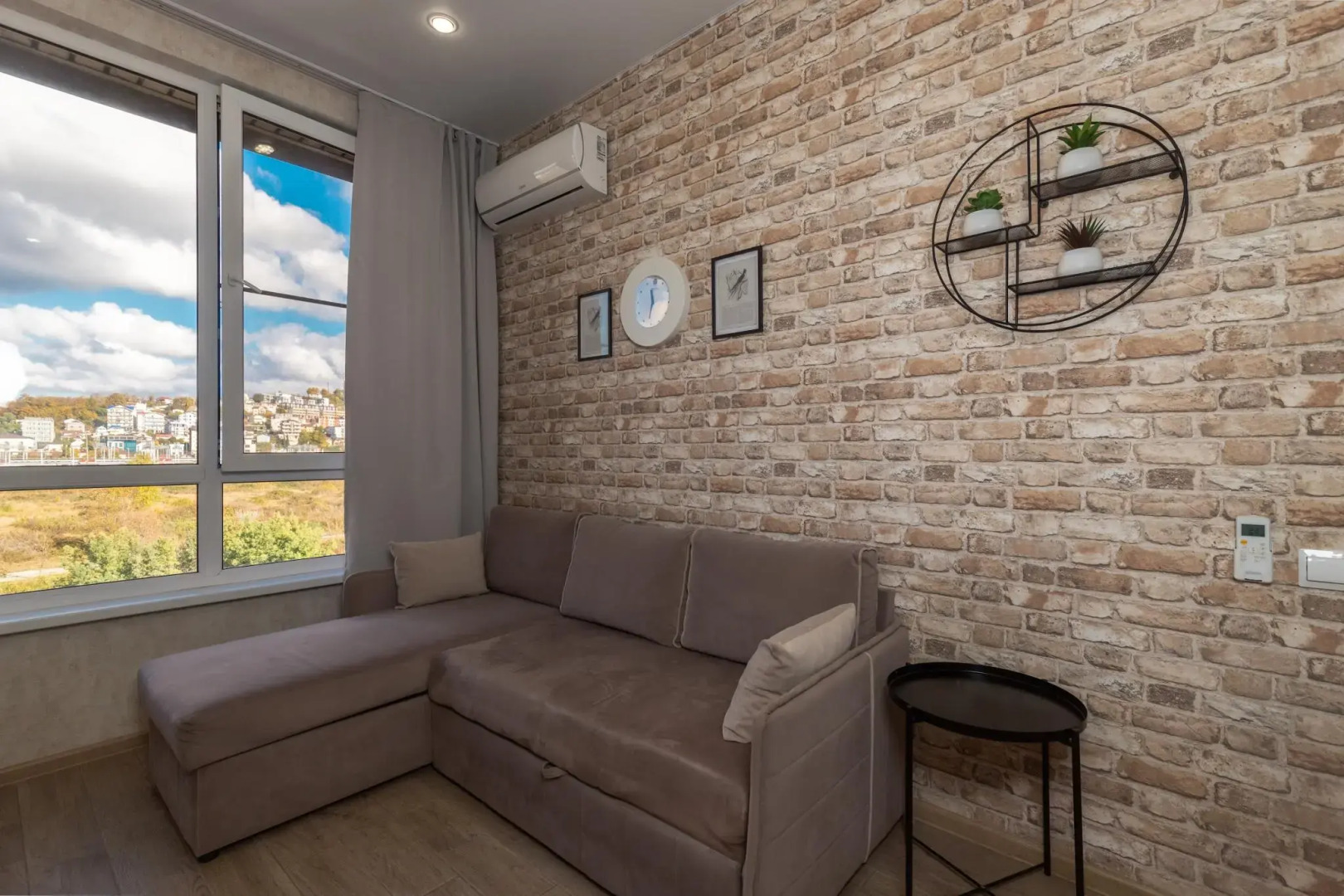 Море апартаментов в переулке Кувшинок