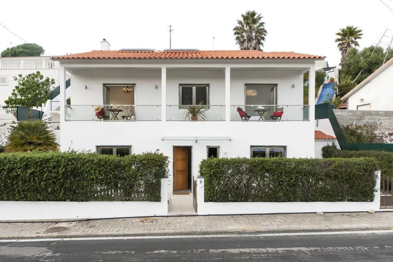 Beachouse - Surf, Bed & Breakfast