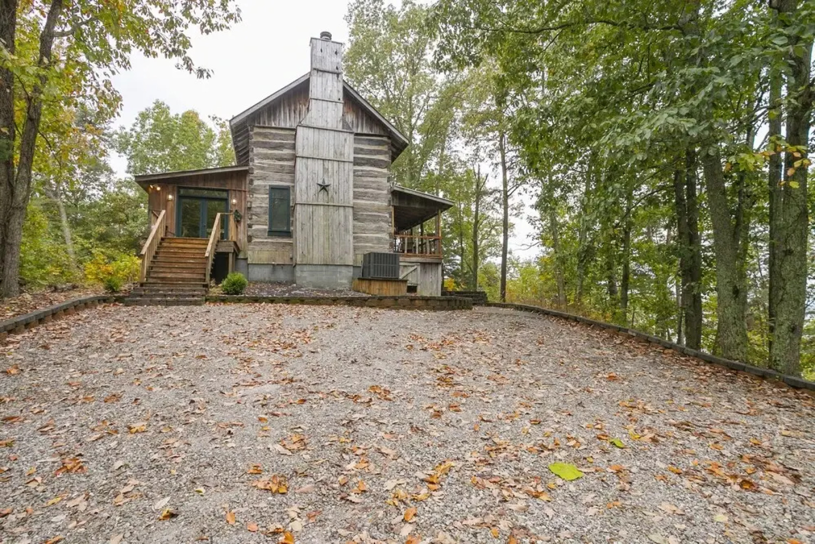 Historic Family Cabin to Watch the Sunset with 270 degree views of Kentucky Lake