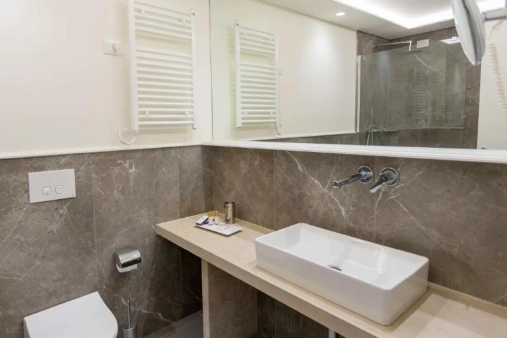 Hellenia Yachting Hotel