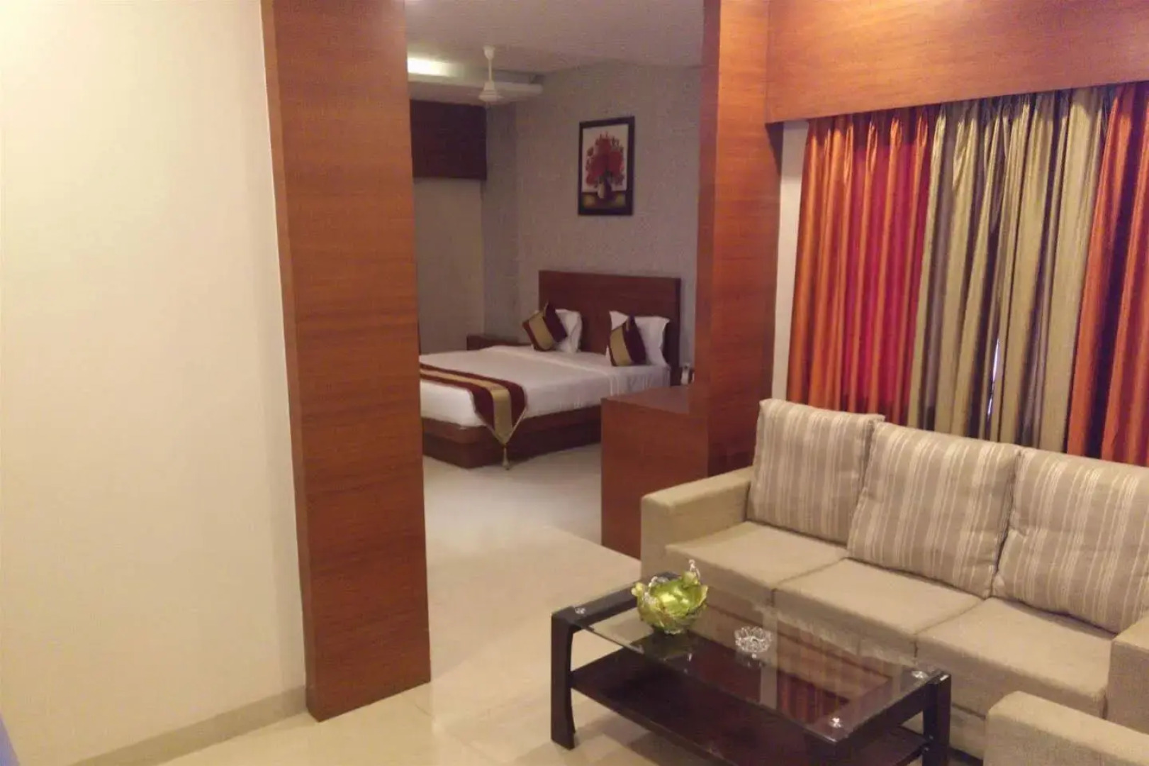 Hotel Shri Khedapati International