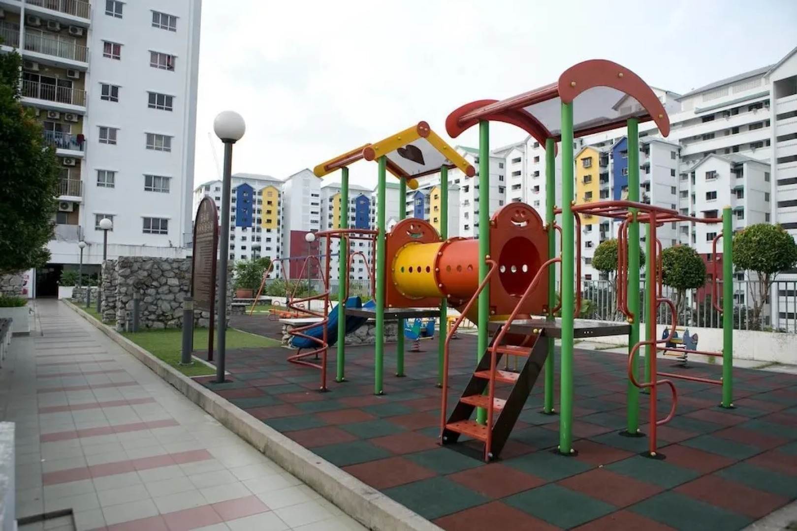 Homely Condo Near Embassy Row