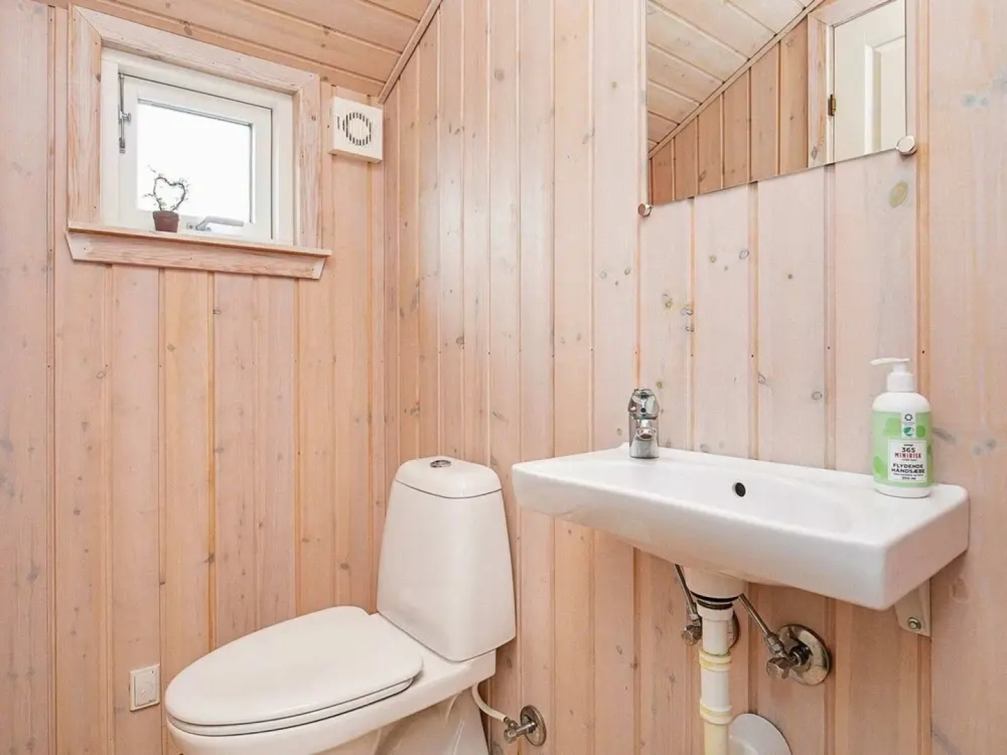 6 Person Holiday Home in Brovst-by Traum