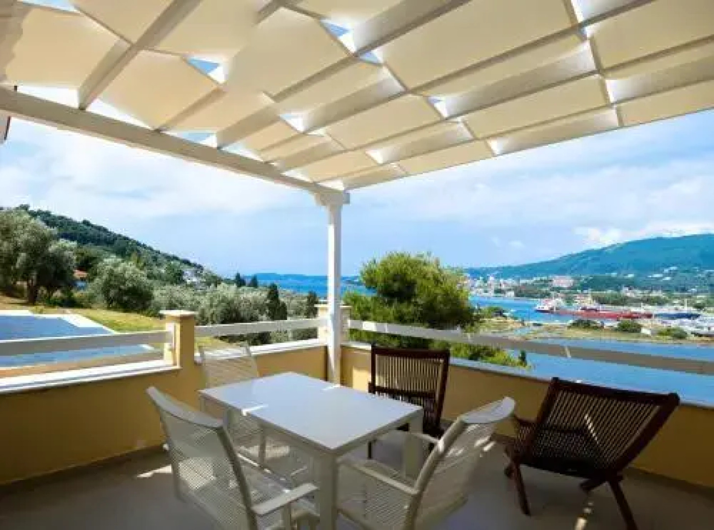 Saint George Villas & Apartments