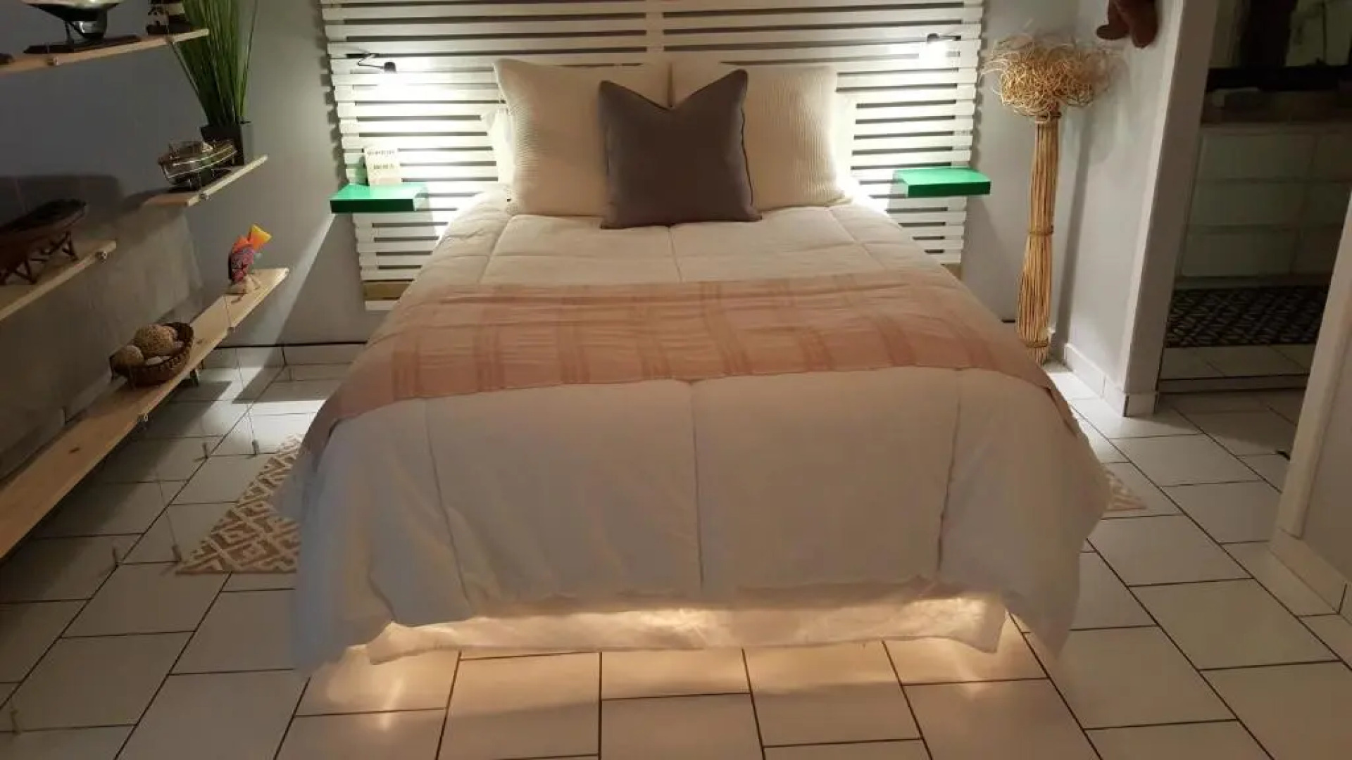 Cozy Apartment, Ocean Front