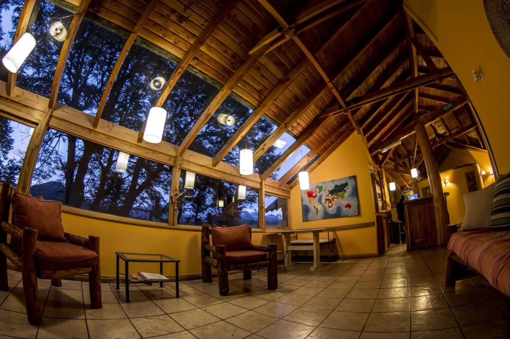 Peninsula Petit Hotel