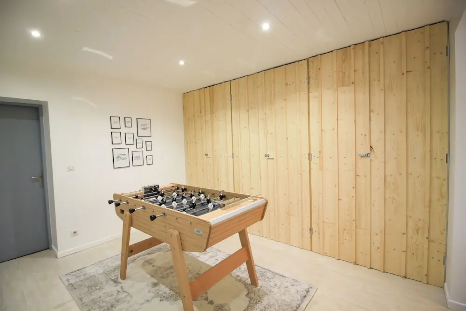 Maison bleue du bassin