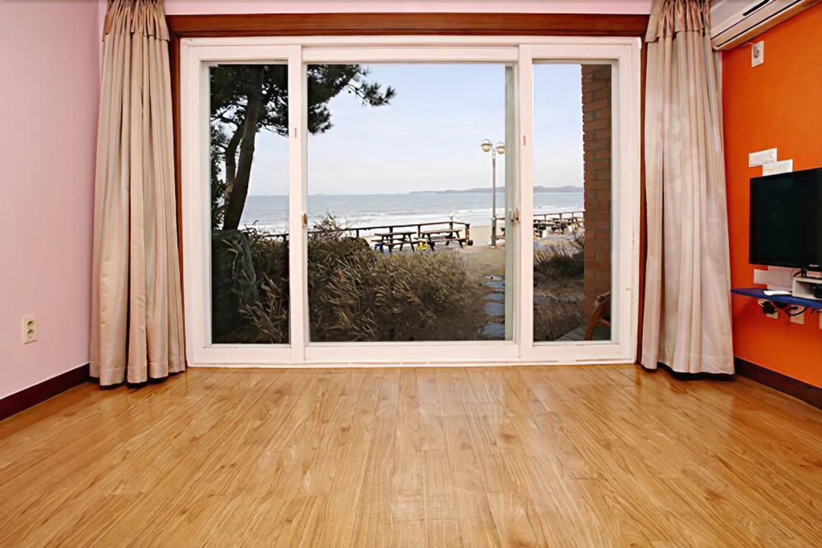 Taean Golden Beach Pension