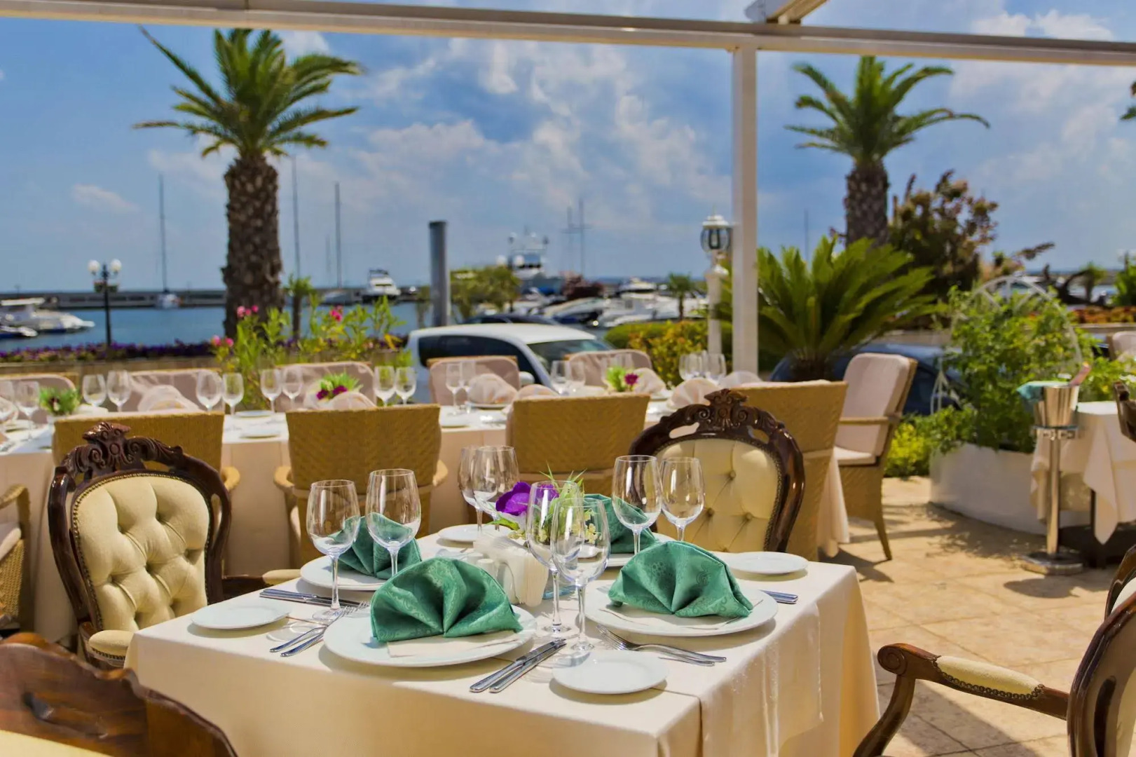 Hotel Palace Marina Dinevi