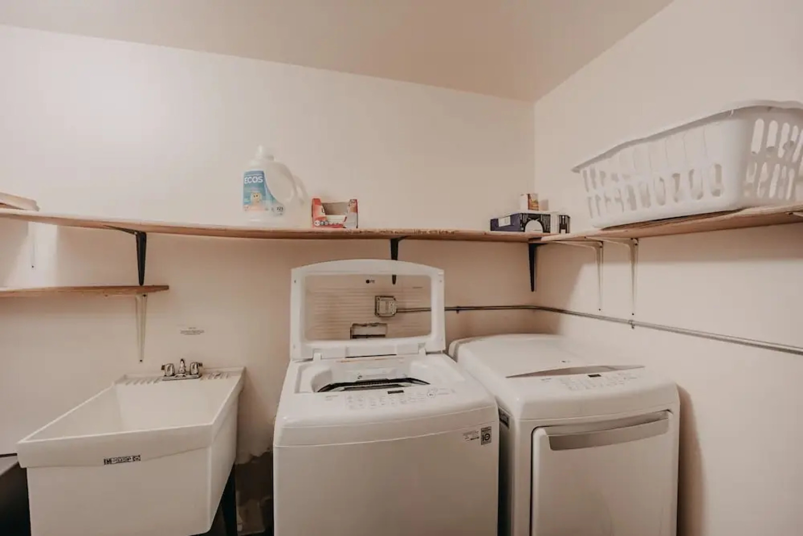 29sl - Hot Tub - Sauna - Bbq - Shuffle Board - Sleeps 11 3 Bedroom Home by Redawning