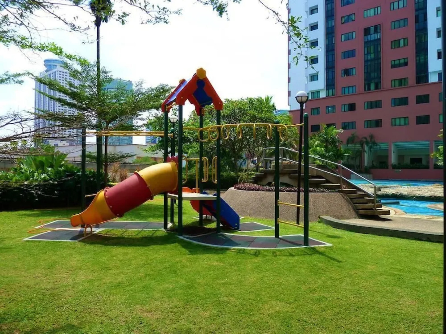 PWTC Bistari Service Apartment