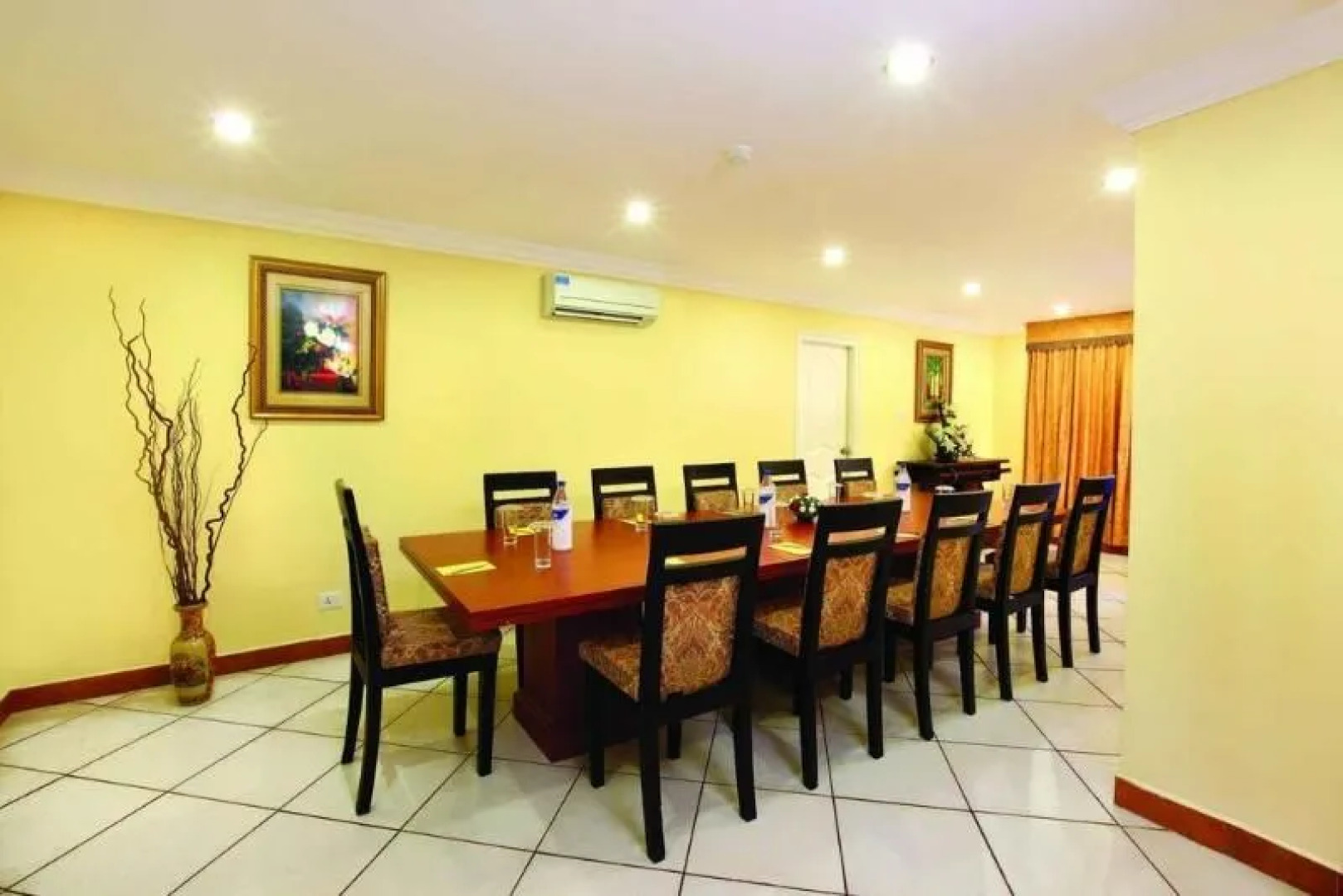 Emarald Hotel Cochin