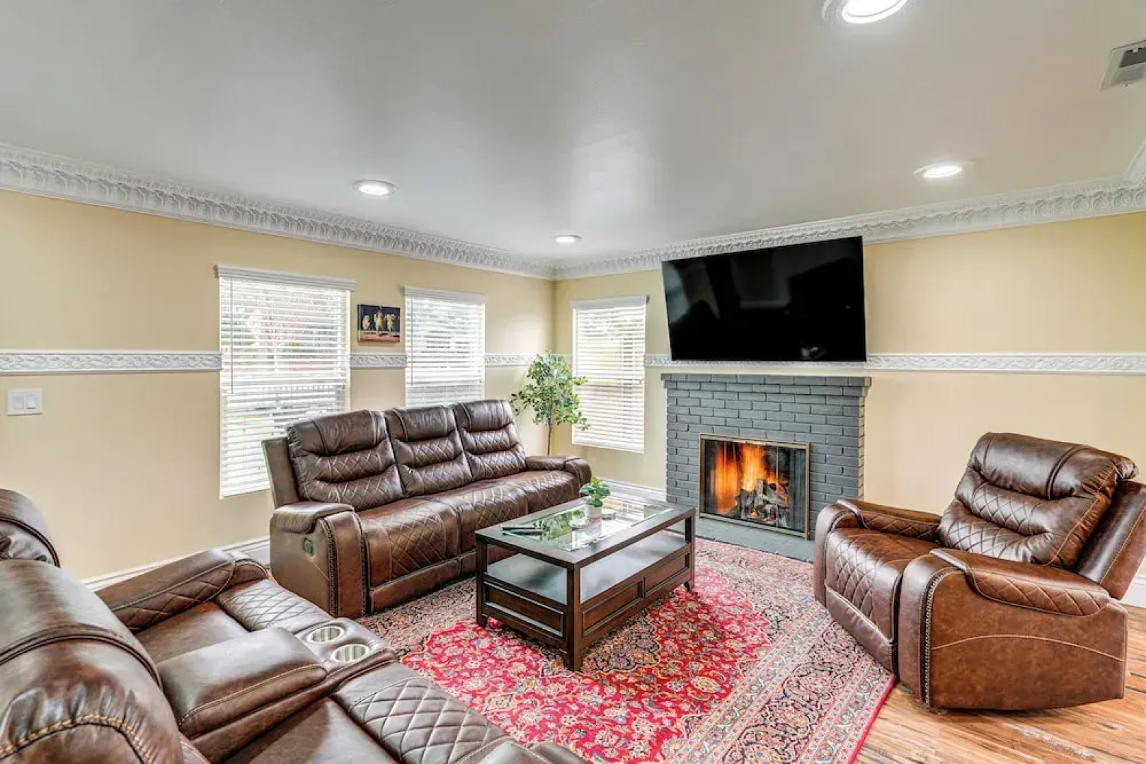 Del Rey Oaks Vacation Home w/ Mini-golf Course!