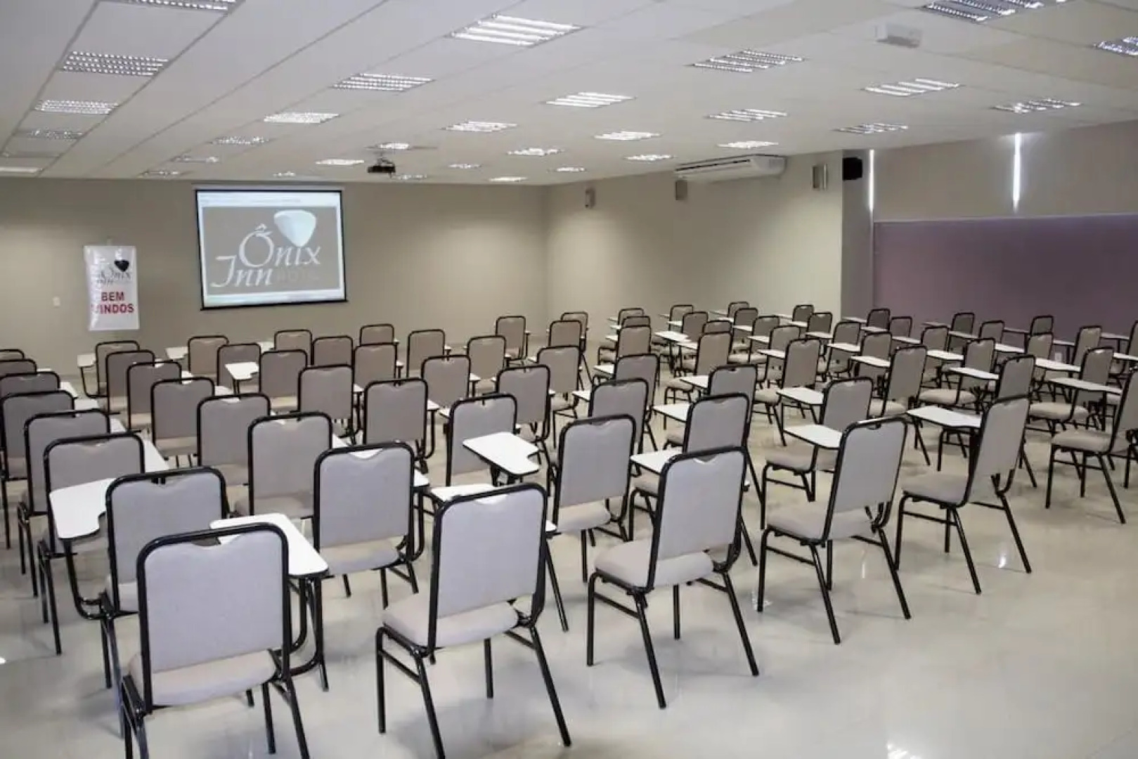 Onix Inn Hotel Cravinhos