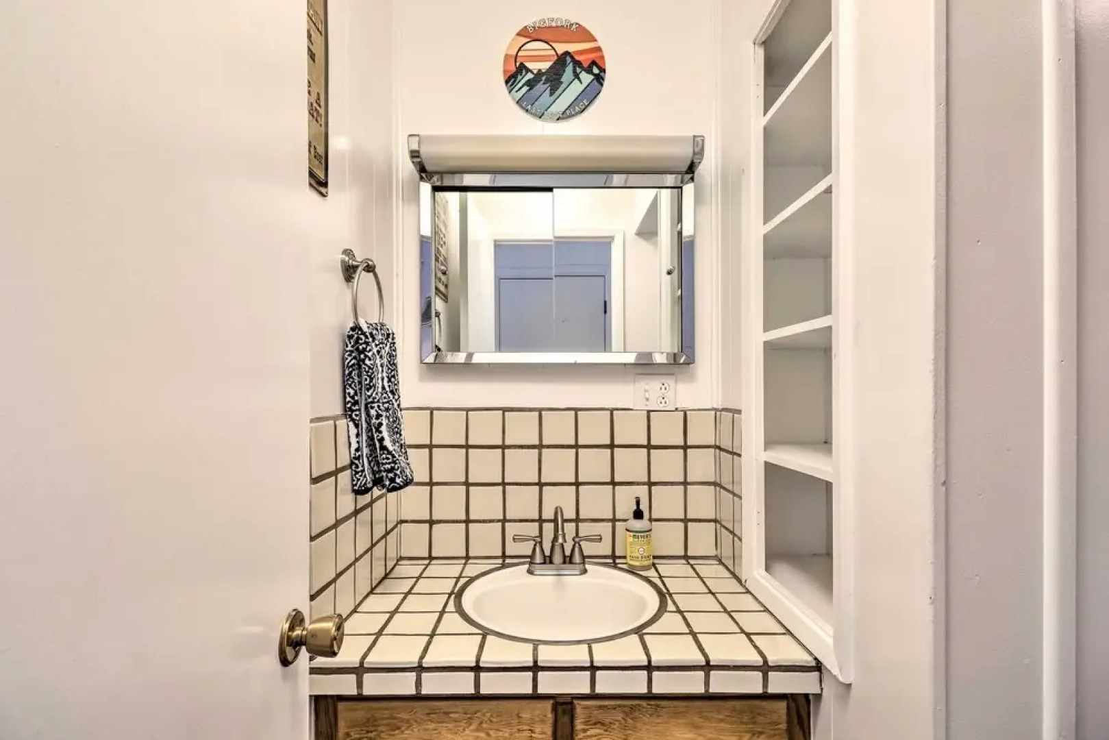 Downtown Bigfork Home w/ Fire Pit, Walk to Harbor!