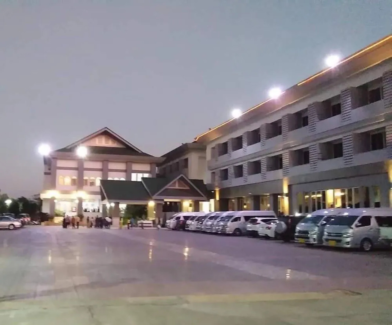 Tangerine Ville Hotel