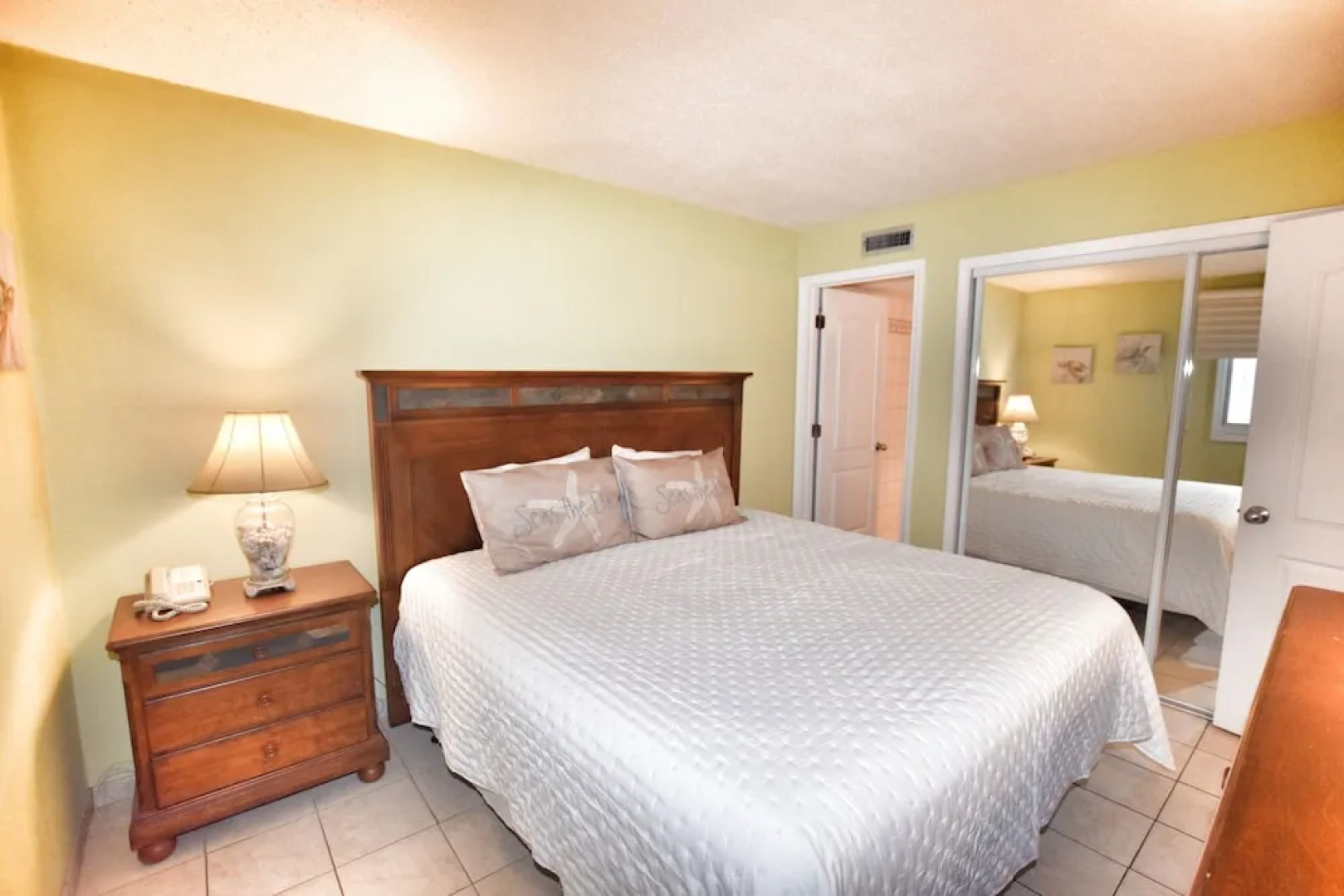 0611 Waters Edge Resort 2 Bedroom Condo by Redawning