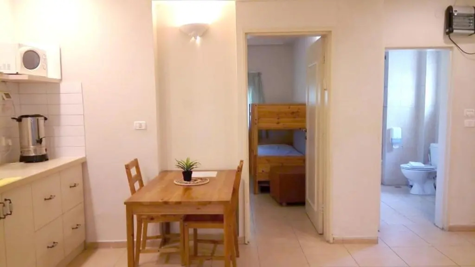 Kibbutz Tiratzvi - Country Lodging