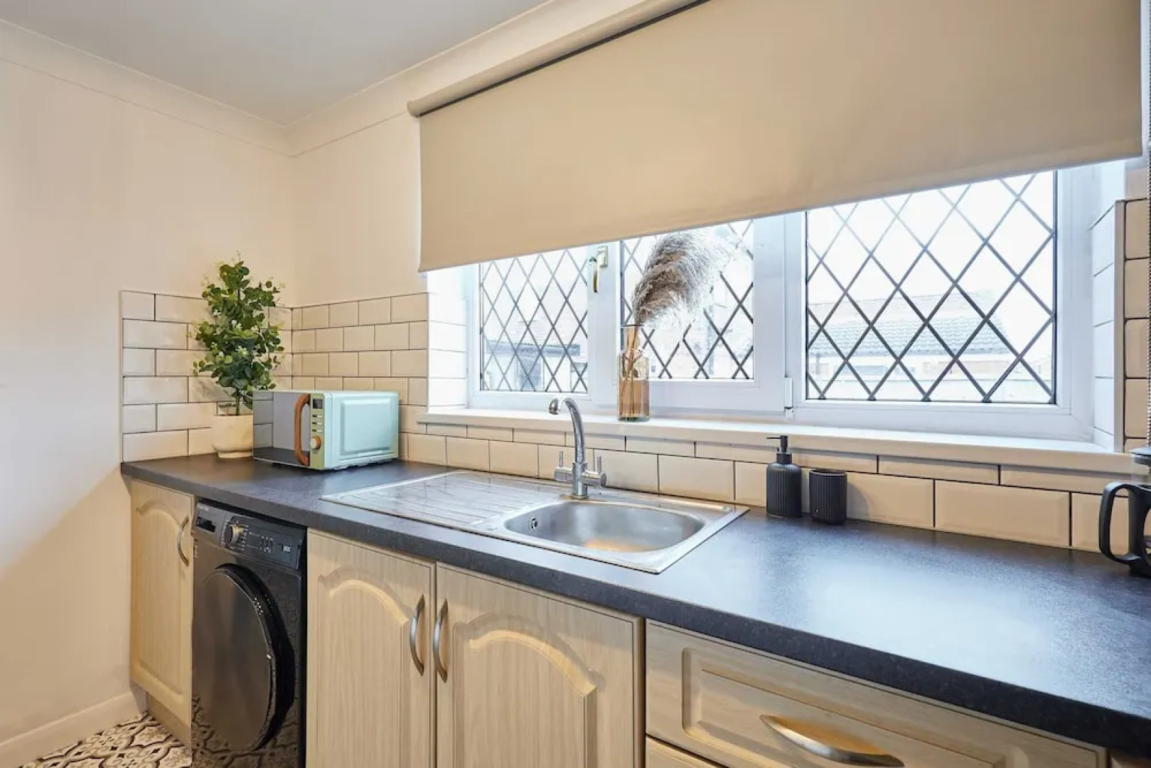 Host Stay Joffre Avenue